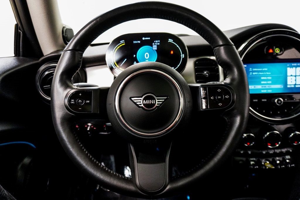 2024 Mini Cooper SE Hardtop 2 Door photo 21