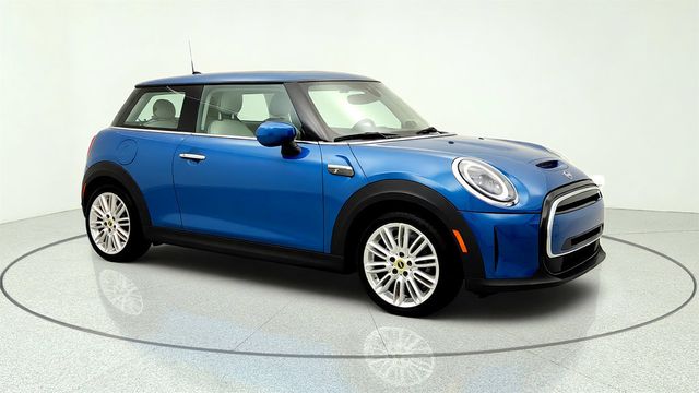 2024 MINI Cooper SE Hardtop 2 Door Signature w/ Panoramic Moonroof & MINI Navigation - 23032591 - 2