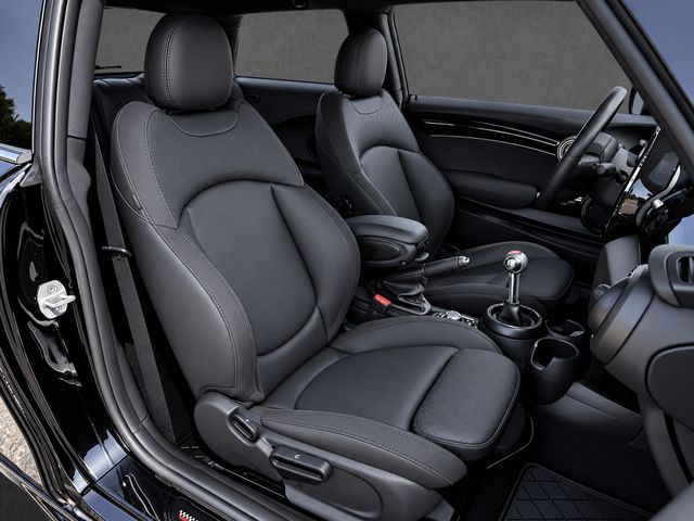 2024 MINI Hardtop JCW, CLEAN CARFAX, 6-SPD MANUAL, SIGNATURE TRIM, SUNROOF, NAVI - 23075755 - 8