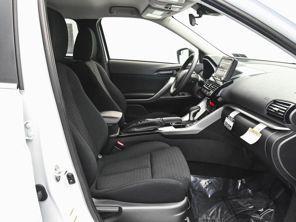 2024 Mitsubishi Eclipse Cross Ralliart photo 30
