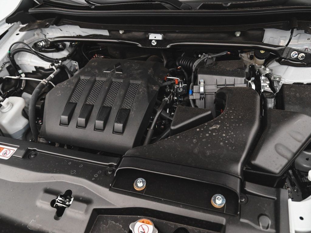 2024 Mitsubishi Eclipse Cross Ralliart photo 32