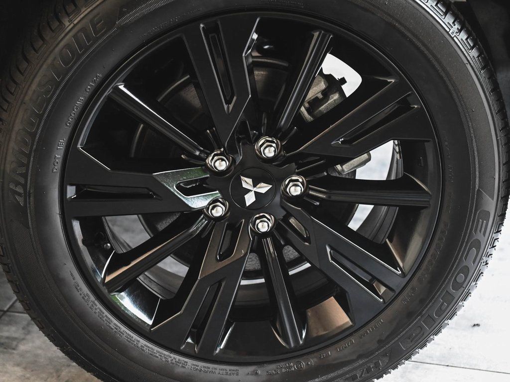 2024 Mitsubishi Eclipse Cross Ralliart photo 7