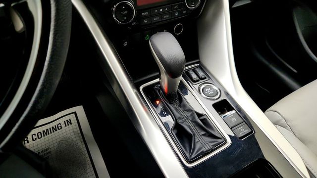 2024 Mitsubishi Eclipse Cross SEL S-AWC - 22972404 - 15