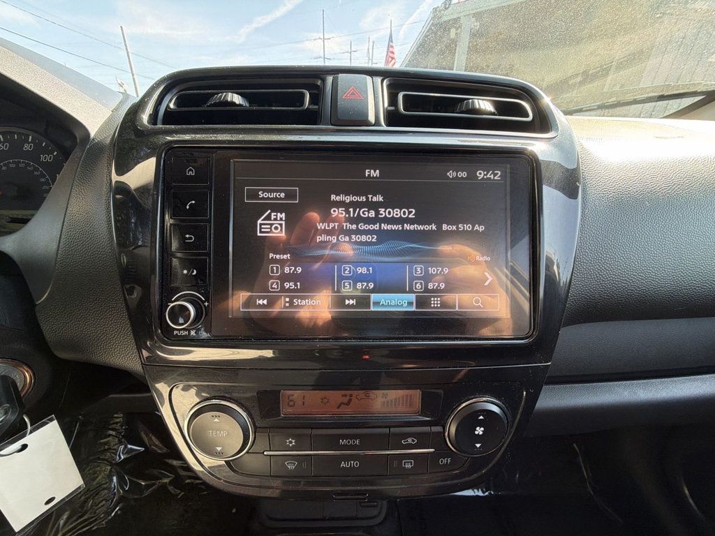 Mitsubishi Mirage SE CVT photo 17
