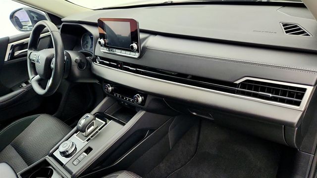 2024 Mitsubishi Outlander ES S-AWC - 22967915 - 20