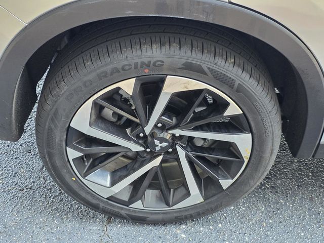 2024 Mitsubishi Outlander SE - 23070762 - 37