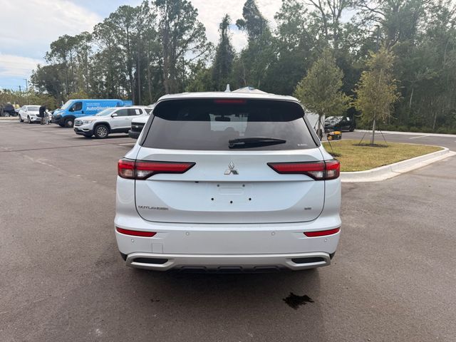 2024 Mitsubishi Outlander SE - 23064007 - 16