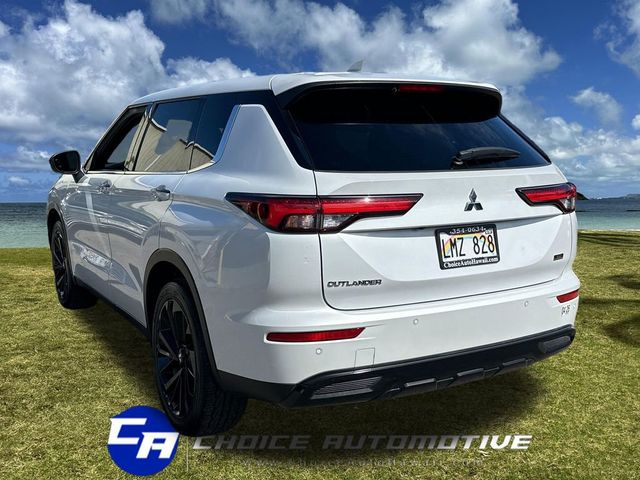 2024 Mitsubishi Outlander SE Black Edition 2WD's photo
