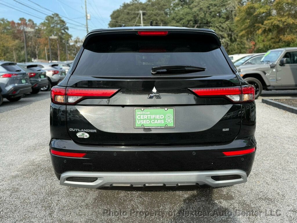 2024 Mitsubishi Outlander SE photo 4