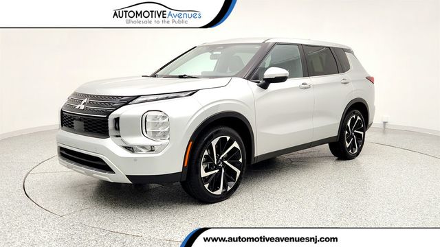 2024 Mitsubishi Outlander SE FWD - 22971702 - 0