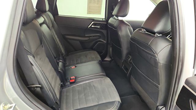 2024 Mitsubishi Outlander SE FWD - 22971702 - 23