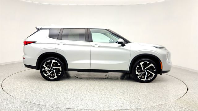 2024 Mitsubishi Outlander SE FWD - 22971702 - 3