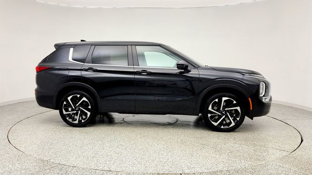 2024 Mitsubishi Outlander SE S-AWC with Tech Package & Power Panoramic Sunroof - 22998952 - 3