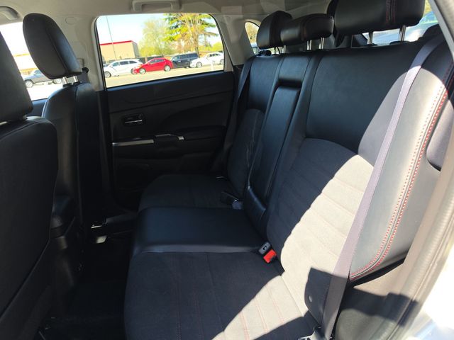 2024 Mitsubishi Outlander Sport 2.0 SE - 23015234 - 9