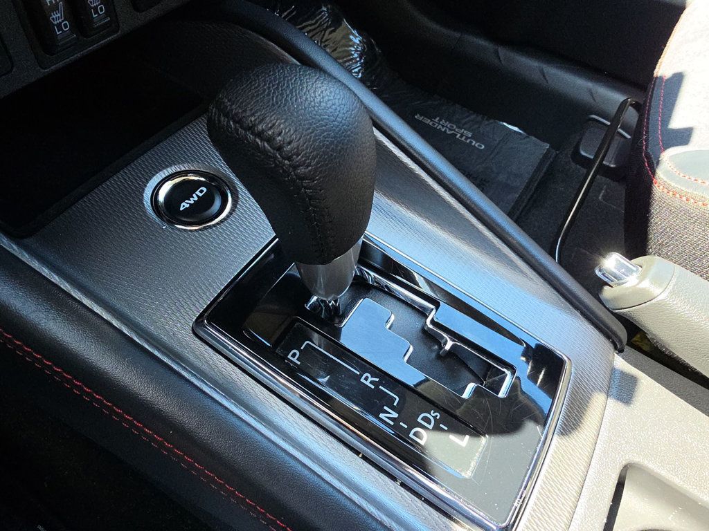 Mitsubishi Outlander Sport photo 32