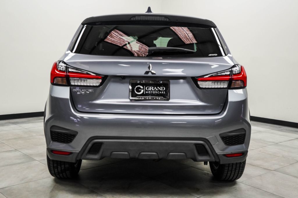 Mitsubishi Outlander Sport photo 10