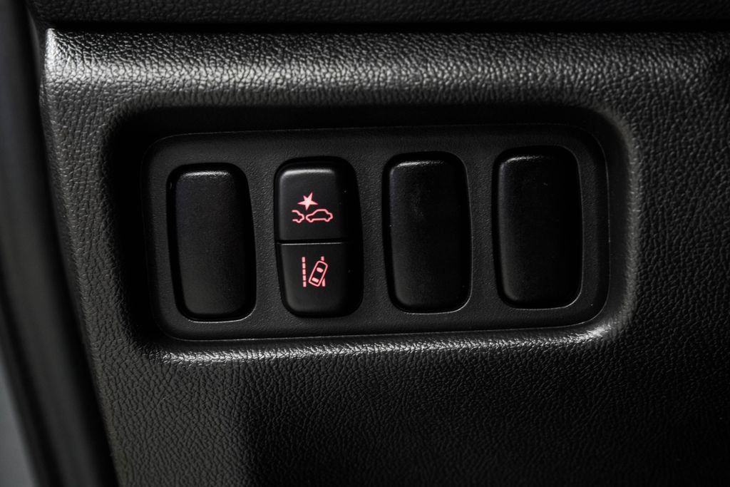 Mitsubishi Outlander Sport photo 38
