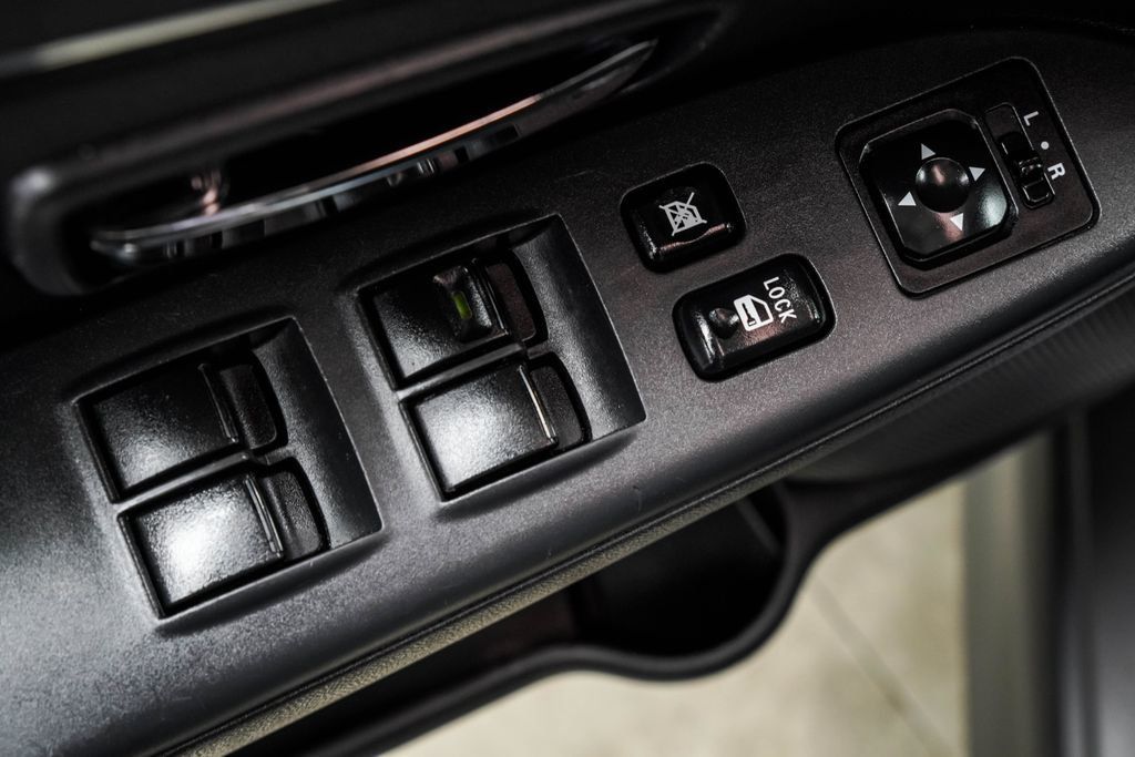 Mitsubishi Outlander Sport photo 40
