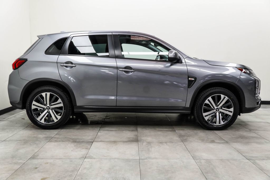 Mitsubishi Outlander Sport photo 6