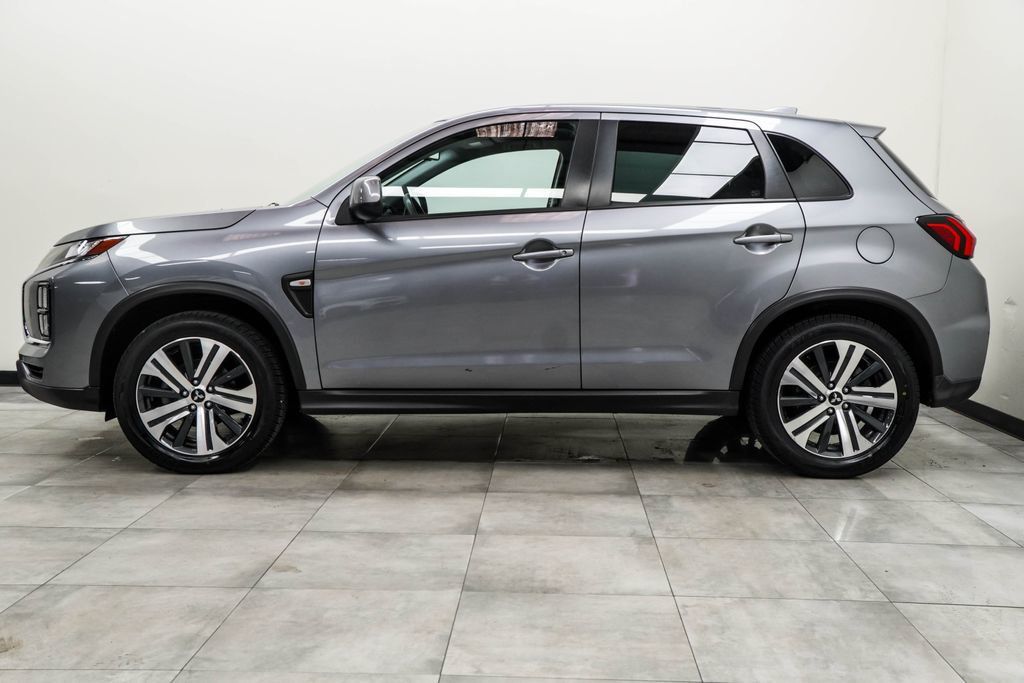 Mitsubishi Outlander Sport photo 9