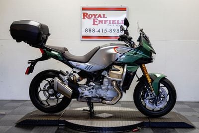 2024 MOTO GUZZI V100 Mandello S