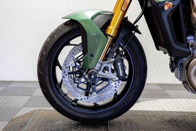 2024 MOTO GUZZI V100 Mandello S SPORT TOURING BIKE!! - 23042217 - 17