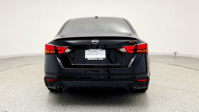 2024 Nissan Altima 2.0 SR Sedan - 23005797 - 5