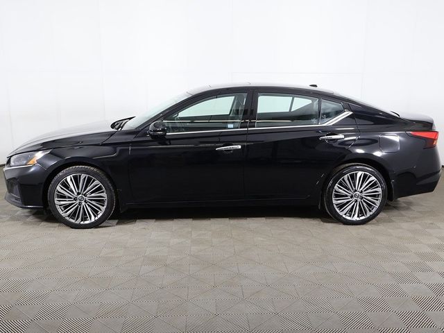 2024 Nissan Altima 2.5 SL AWD Sedan - 22997614 - 17