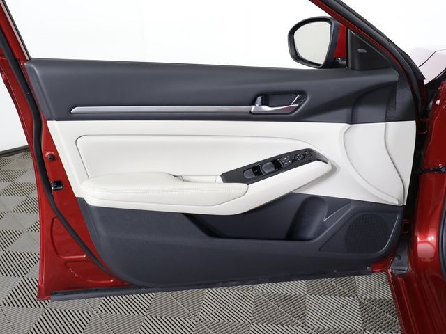 2024 Nissan Altima 2.5 SL Sedan - 22957969 - 23