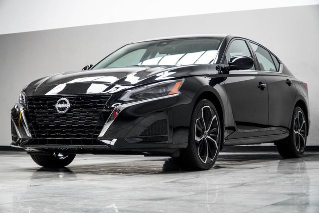 2024 Nissan Altima 2.5 SR AWD Sedan - 23034381 - 7