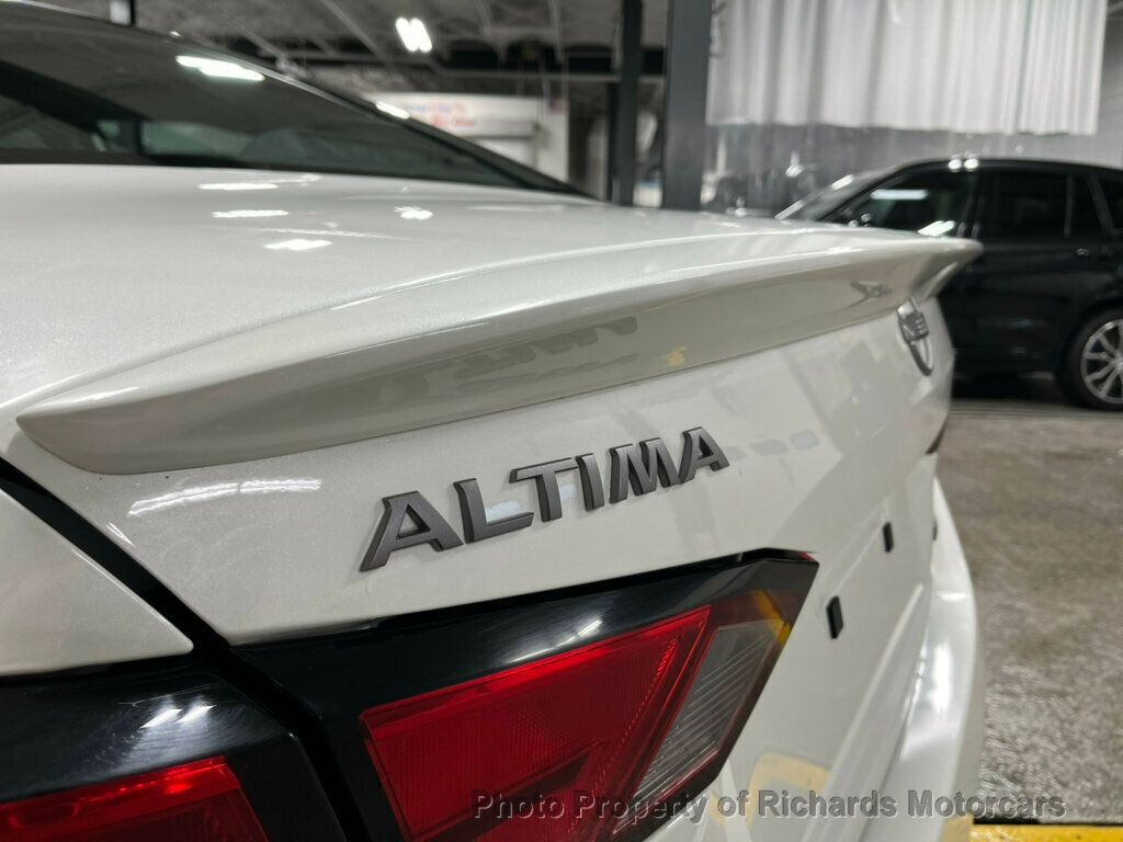 2024 Nissan Altima 2.5 SR AWD Sedan - 22936836 - 5
