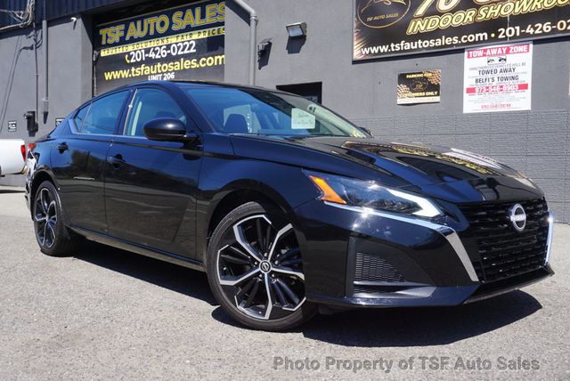 2024 Nissan Altima 2.5 SR AWD Sedan LEATHER NAVI REAR CAMERA CARPLAY SUNROOF LOADED - 23011553 - 0