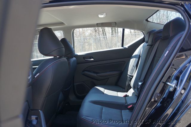 2024 Nissan Altima 2.5 SR AWD Sedan LEATHER NAVI REAR CAMERA CARPLAY SUNROOF LOADED - 23011553 - 11