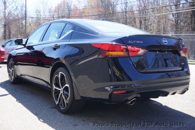 2024 Nissan Altima 2.5 SR AWD Sedan LEATHER NAVI REAR CAMERA CARPLAY SUNROOF LOADED - 23011553 - 4