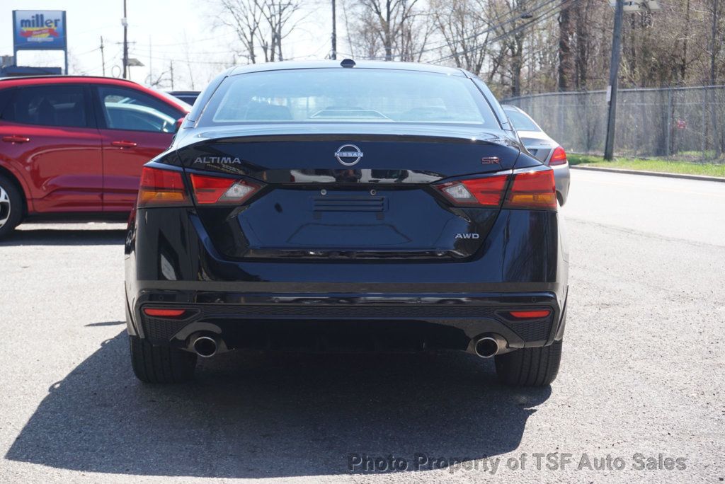 2024 Nissan Altima 2.5 SR AWD Sedan LEATHER NAVI REAR CAMERA CARPLAY SUNROOF LOADED - 23011553 - 5