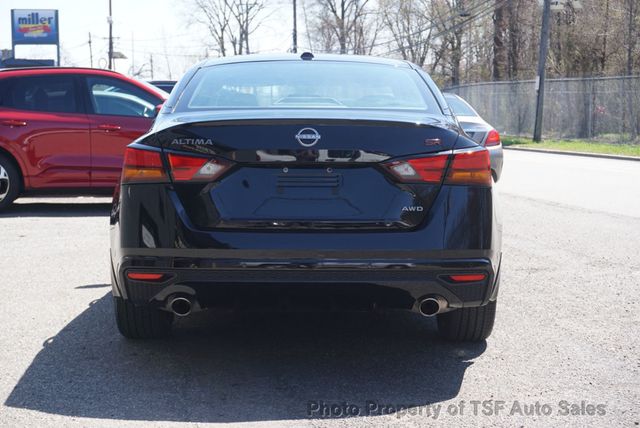 2024 Nissan Altima 2.5 SR AWD Sedan LEATHER NAVI REAR CAMERA CARPLAY SUNROOF LOADED - 23011553 - 5