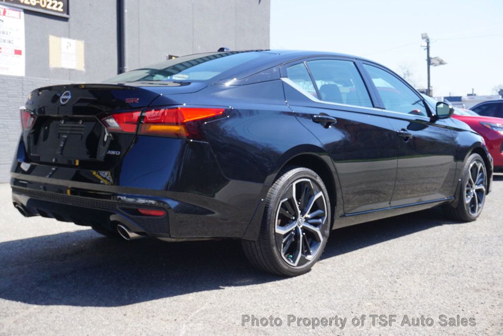 2024 Nissan Altima 2.5 SR AWD Sedan LEATHER NAVI REAR CAMERA CARPLAY SUNROOF LOADED - 23011553 - 6