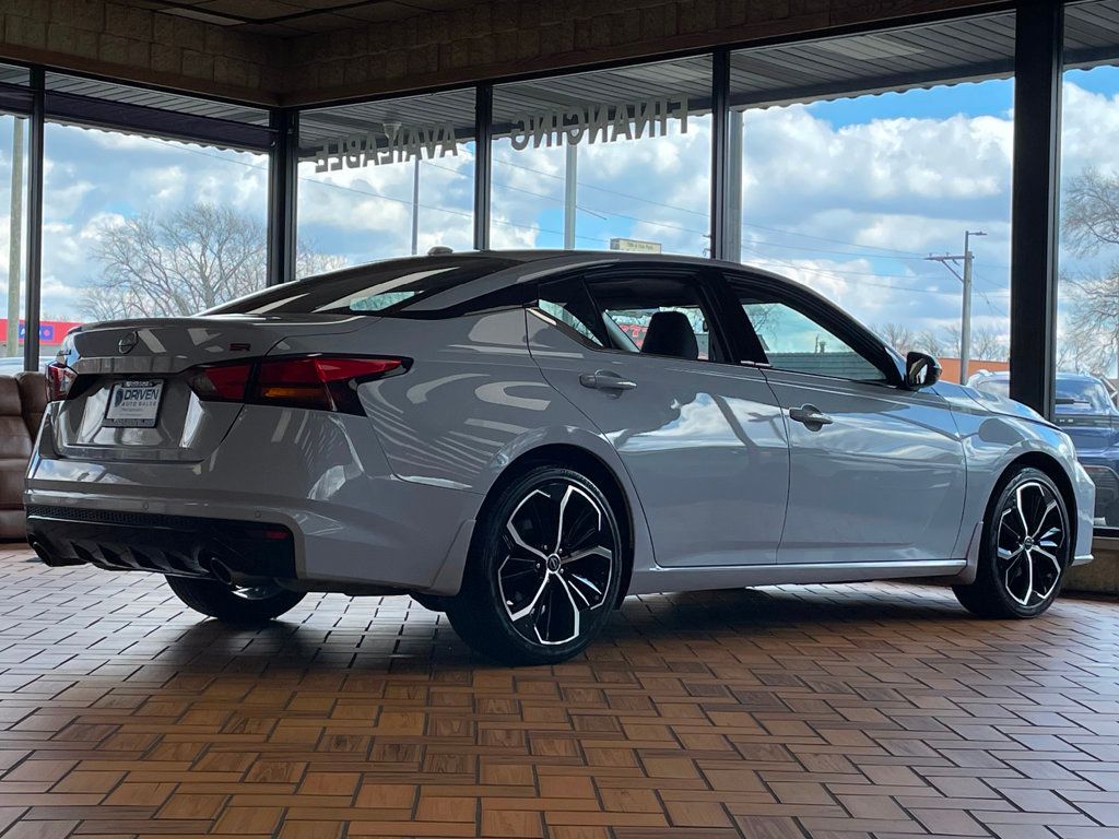 2024 Nissan Altima 2.5 SR Sedan - 23009251 - 9