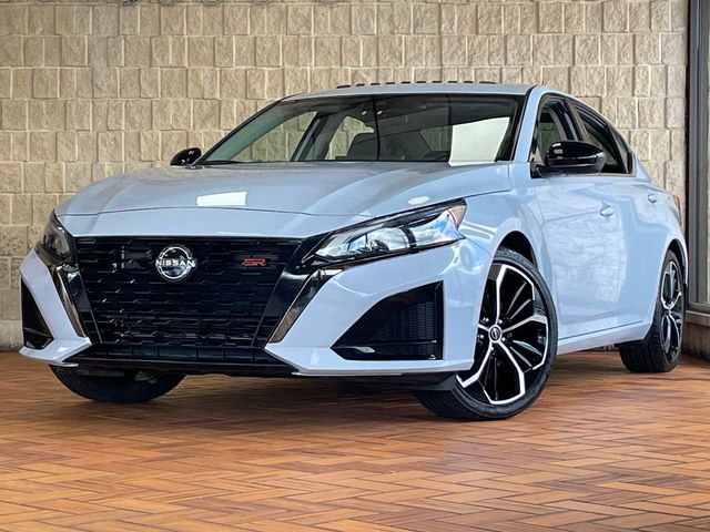 2024 Nissan Altima 2.5 SR Sedan - 23009251 - 1