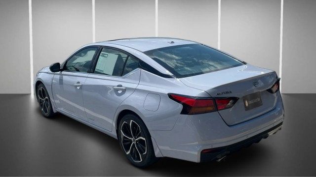 2024 Nissan Altima 2.5 SR Sedan - 23056520 - 10