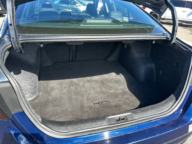 2024 Nissan Altima 2.5 SR Sedan - 22936374 - 19