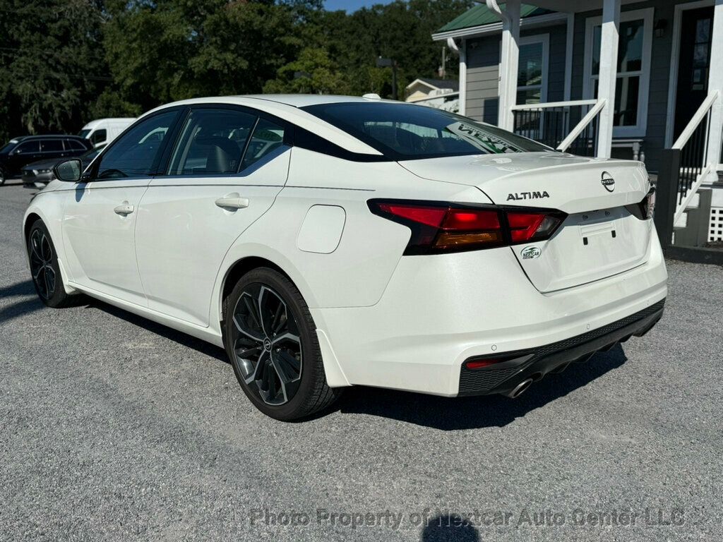 2024 Nissan Altima 2.5 SR photo 3