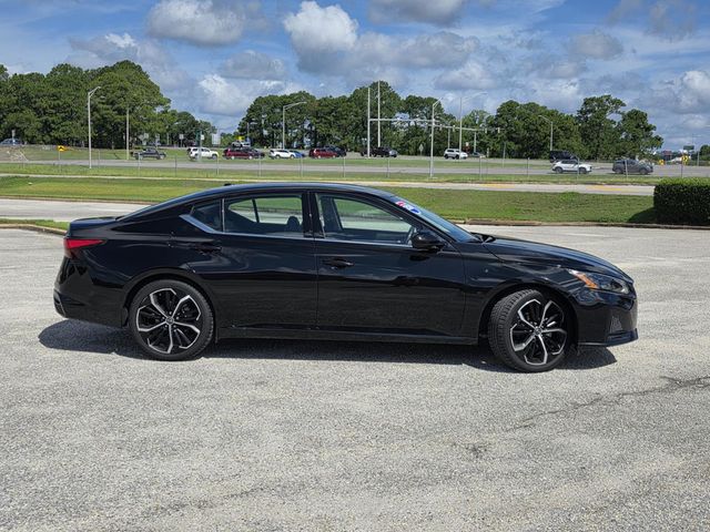 2024 Nissan Altima 2.5 SR Sedan - 23034509 - 30