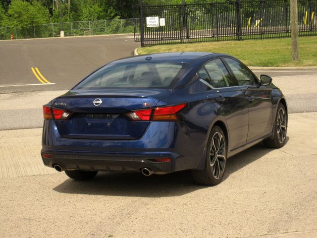 2024 Nissan Altima 2.5 SR Sedan - 23032333 - 11
