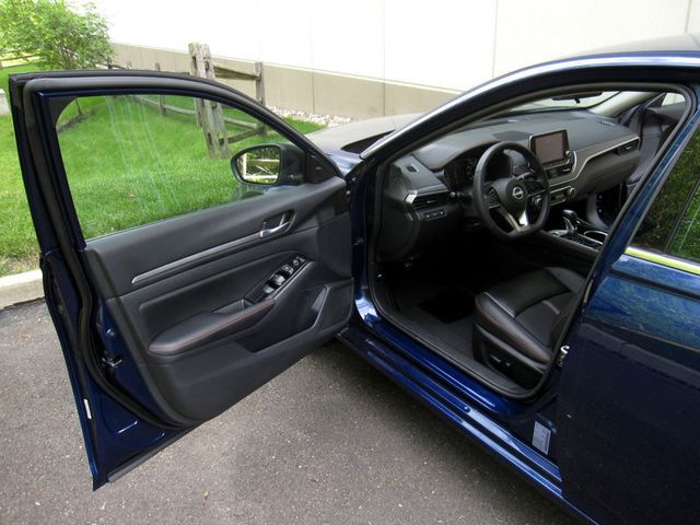 2024 Nissan Altima 2.5 SR Sedan - 23032333 - 15