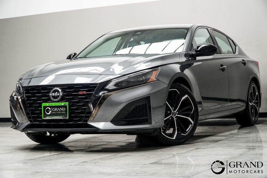 Used 2024 Nissan Altima SR with VIN 1N4BL4CV4RN309832 for sale in Kennesaw, GA