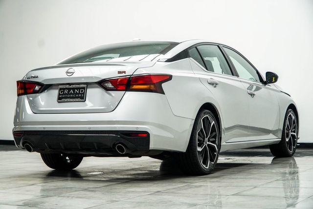 2024 Nissan Altima 2.5 SR Sedan - 23033301 - 11