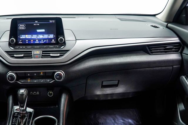 2024 Nissan Altima 2.5 SR Sedan - 23036965 - 17