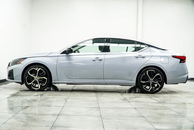 2024 Nissan Altima 2.5 SR Sedan - 23093965 - 8