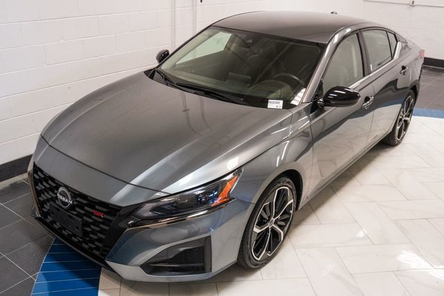 2024 Nissan Altima 2.5 SR Sedan - 22996922 - 41